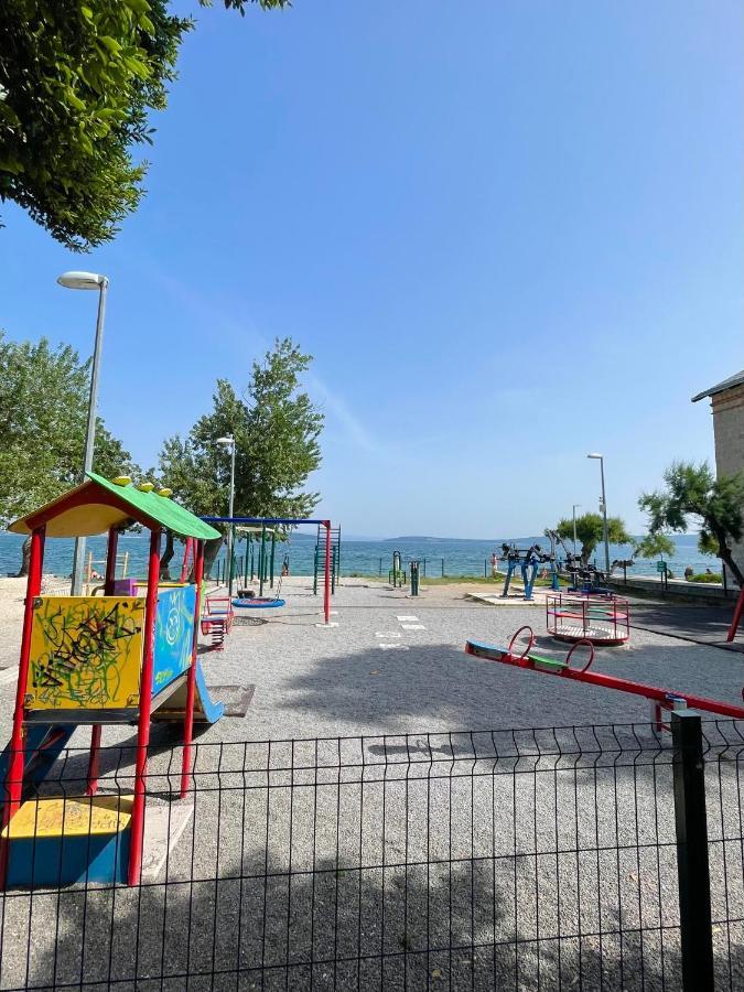 Seaside Apartments Каштела Экстерьер фото