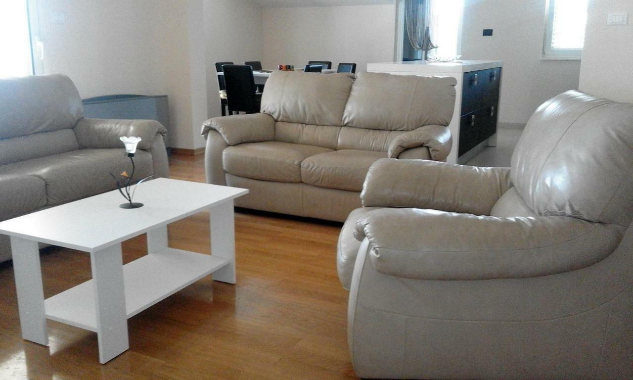 Seaside Apartments Каштела Экстерьер фото